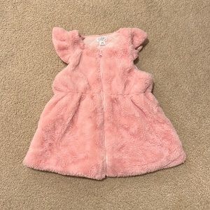 Little girl’s size large mud pie pink fuzzy vest